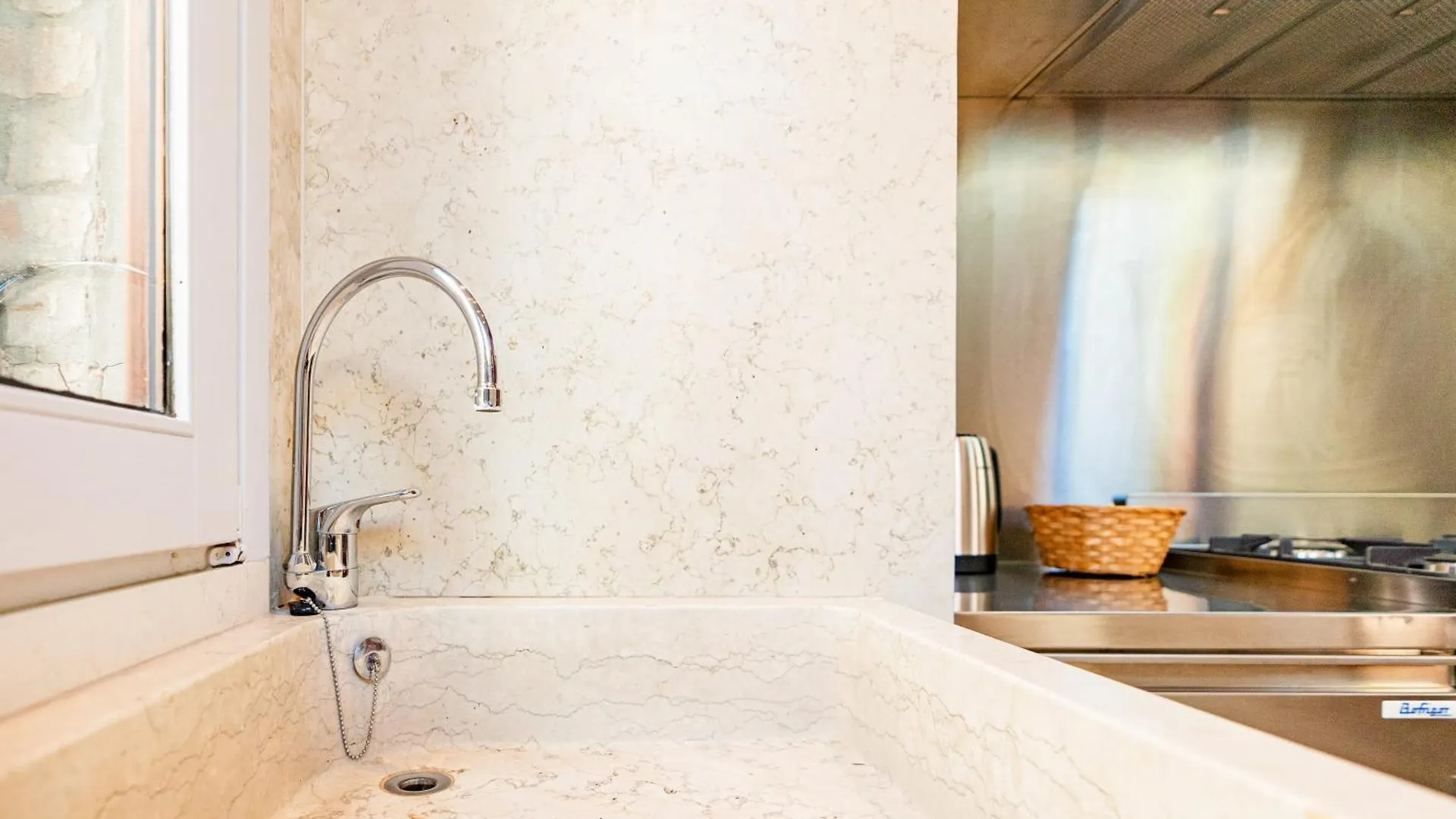 Appartamento Di Lusso Con Terrazza Sull'Acqua Venedig Italien
